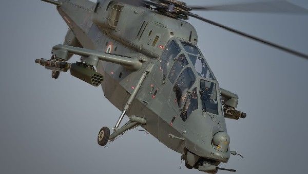 ಸೇನೆಗೆ ಬೆಂಗಳೂರು ಎಚ್‌ಎಎಲ್‌ನ ಸ್ವದೇಶಿ ನಿರ್ಮಿತ ಯುದ್ಧ ಹೆಲಿಕಾಪ್ಟರ್; ಹೇಗಿವೆ ನೋಡಿ