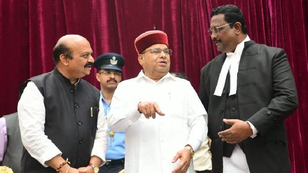 ಕರ್ನಾಟಕ ಹೈಕೋರ್ಟ್ ಸಿಜೆಯಾಗಿ ಪಿ.ಬಿ.ವರ್ಲೇ ಪ್ರಮಾಣವಚನ ಸ್ವೀಕಾರ