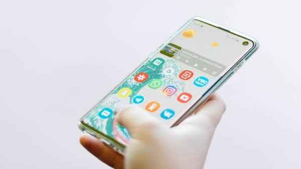 ಕರ್ನಾಟಕದ ಈ ಗ್ರಾಮದಲ್ಲಿ ಮೊಬೈಲ್, ಟಿವಿ ನಿಷೇಧ!