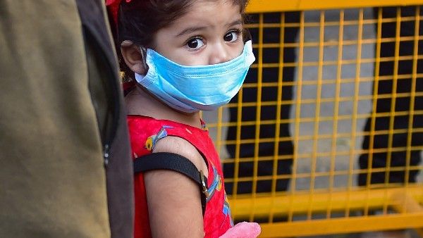 ಭಯದಲ್ಲಿ ದೀಪಾವಳಿ: ಭಾರತದಲ್ಲಿ ಕೊರೊನಾ ಹೊಸ ಅಲೆಗೆ ಕಾರಣವಾಗುತ್ತಾ ಬಿಎಫ್.7 ತಳಿ?