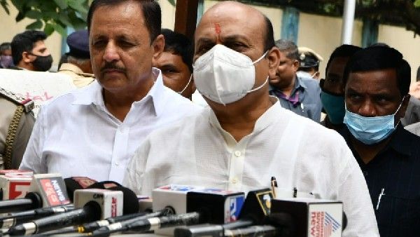 ಸತೀಶ್ ಜಾರಕಿಹೊಳಿಯಿಂದ ಸಮಾಜದಲ್ಲಿ ಹುಳಿ ಹಿಂಡುವ ಕೆಲಸ: ಸಿಎಂ ಬಸವರಾಜ ಬೊಮ್ಮಾಯಿ