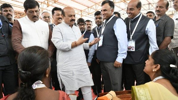 ಅಗರಬತ್ತಿ ಉದ್ಯಮಕ್ಕೆ ಸಹಕಾರ, ಸಣ್ಣ ಸಮುದಾಯಕ್ಕೆ ಸಾಲ ಯೋಜನೆ: ಸಿಎಂ