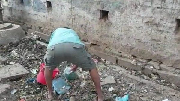 ದಾವಣಗೆರೆ: ಎಲ್ಲೆಂದರಲ್ಲಿ ಕಸ ಬಿಸಾಡುವ ಜನರಿಗೆ ತಕ್ಕ ಪಾಠ ಕಲಿಸಿದ ಯುವಕರು