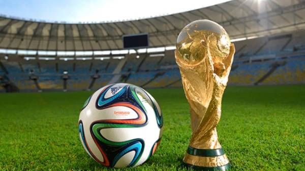 ಐಪಿಎಲ್‌ ಕ್ರಿಕೆಟ್- ಫಿಫಾ ವಿಶ್ವಕಪ್‌ ಟಿಕೆಟ್ ದರಗಳ ನಡುವಿನ ವ್ಯತ್ಯಾಸ ಎಷ್ಟು?