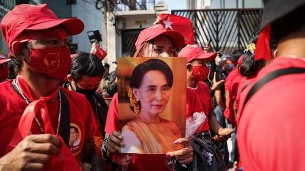 ಮ್ಯಾನ್ಮಾರ್: ಸೂಕಿ ಆಪ್ತೆ ಸೇರಿ 5,744 ಯುದ್ಧ ಕೈದಿಗಳ ಬಿಡುಗಡೆ