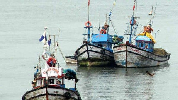 15 ಭಾರತೀಯ ಮೀನುಗಾರರನ್ನು ಬಂಧಿಸಿದ ಶ್ರೀಲಂಕಾ ನೌಕಾಪಡೆ