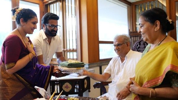 ಧರ್ಮಸ್ಥಳಕ್ಕೆ ಭೇಟಿ ನೀಡಿದ ರಿಷಬ್‌ ಶೆಟ್ಟಿ ದಂಪತಿ: ಧರ್ಮಾಧಿಕಾರಿಗಳ ಜೊತೆ ಮಾತುಕತೆ