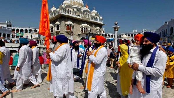 ಭಾರತೀಯ ಸಿಖ್ ಯಾತ್ರಾರ್ಥಿಗಳಿಗೆ 2,942 ವೀಸಾ ನೀಡಿದ ಪಾಕಿಸ್ತಾನ