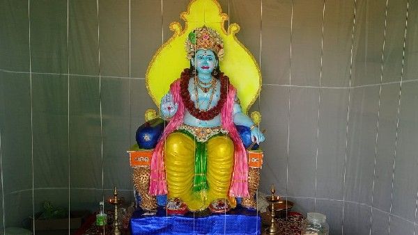 ಸೌಹಾರ್ದತೆಗೆ ಸಾಕ್ಷಿಯಾದ ಕಾರವಾರ: ಮುಸ್ಲಿಂ ಯುವಕರಿಂದ ಕೃಷ್ಣನ ಪೂಜೆ