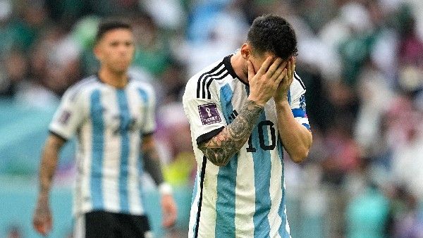 ವಿಶ್ವಕಪ್: ಮೊದಲ ಪಂದ್ಯದಲ್ಲೆ ಸೋಲಿನ ಆಘಾತ ನಡುವೆ ಮೆಸ್ಸಿ ದಾಖಲೆ