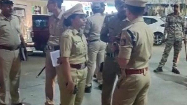 ಚಿಕ್ಕಮಗಳೂರಿನಲ್ಲಿ ಇಂದು ಬೃಹತ್ ಶೋಭಾಯಾತ್ರೆ: ಭದ್ರತೆ ಪರಿಶೀಲಿಸಿದ ಎಡಿಜಿಪಿ ಅಲೋಕ್ ಕುಮಾರ್