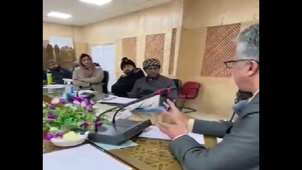 ಮೀಟಿಂಗ್‌ನಲ್ಲಿ ಕೊಟ್ಟ ಕೇಕ್‌ ಅನ್ನು ಕದ್ದು ತಿಂದ ಇಲಿ: ದೃಶ್ಯ ಸೆರೆ