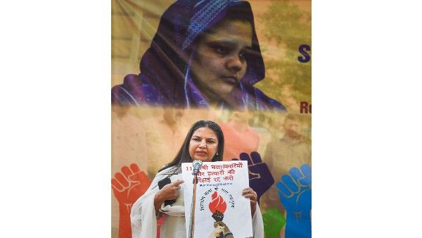 ಬಿಲ್ಕಿಸ್ ಬಾನೋ ಪ್ರಕರಣ: ವಿಚಾರಣೆಯಿಂದ ಹಿಂದೆ ಸರಿದ ಸುಪ್ರೀಂಕೋರ್ಟ್ ನ್ಯಾಯಮೂರ್ತಿ