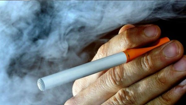 ಹೋಟೆಲ್‌ಗಳಲ್ಲಿ ಸ್ಮೋಕಿಂಗ್‌ ಝೋನ್‌ ಮಾಡಲು BBMP ಆದೇಶ, ರೊಚ್ಚಿಗೆದ್ದ ಹೋಟೆಲ್‌ ಮಾಲೀಕರು