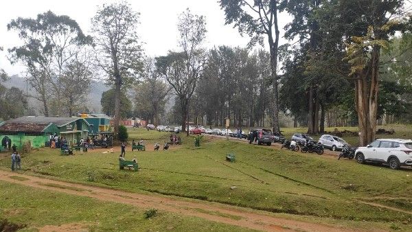 ವೀಕೆಂಡ್ ಪ್ರವಾಸ: ಚಾಮರಾಜನಗರ ಜಿಲ್ಲೆಯಲ್ಲಿ ಪ್ರವಾಸಿಗರಿಂದ ತುಂಬಿ ತುಳುಕುತ್ತಿರುವ ರೆಸಾರ್ಟ್‌ಗಳು