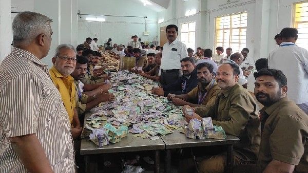 ಮಲೆ ಮಹದೇಶ್ವರ ಬೆಟ್ಟದಲ್ಲಿ ಹುಂಡಿ ಎಣಿಕೆ ಕಾರ್ಯ: 34 ದಿನಗಳಲ್ಲಿ ₹2 ಕೋಟಿ ಸಂಗ್ರಹ