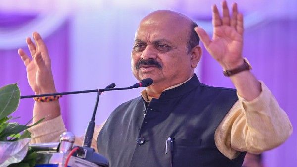 ಹುಬ್ಬಳ್ಳಿ ಕಿಮ್ಸ್ ರೀತಿ ಬೆಳಗಾವಿ ಬಿಮ್ಸ್ ಹಳ್ಳಿ ಜನರ ಸೇವೆ ಮಾಡಬೇಕು: ಸಿಎಂ ಬೊಮ್ಮಾಯಿ