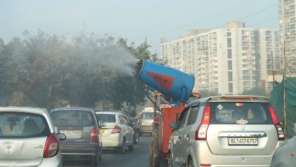 ದೆಹಲಿ: ಗಾಳಿ ಗುಣಮಟ್ಟ ಹದಗೆಡುವ ಸಾಧ್ಯತೆ: ನಿರ್ಮಾಣ, ಕೈಗಾರಿಕಾ ಕೆಲಸಗಳಿಗೆ ನಿರ್ಬಂಧ