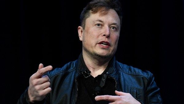 ನಾನು ಟ್ವಿಟರ್ ಮುಖ್ಯಸ್ಥನ ಸ್ಥಾನದಿಂದ ಕೆಳಗಿಳಿಯಬೇಕೇ?: ಟ್ವಿಟರ್‌ನಲ್ಲಿಯೇ ಸಮೀಕ್ಷೆ ಆರಂಭಿಸಿದ ಎಲಾನ್‌ ಮಸ್ಕ್‌