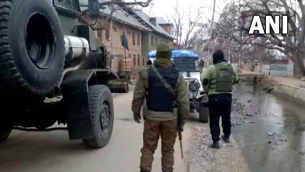 ಜಮ್ಮು, ಕಾಶ್ಮೀರದಲ್ಲಿ ಎನ್‌ಕೌಂಟರ್‌: ಮೂವರು ಉಗ್ರರನ್ನು ಹೊಡೆದುರುಳಿಸಿದ ಭದ್ರತಾ ಪಡೆಗಳು