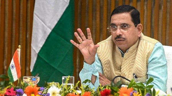 ಕಲ್ಲಿದ್ದಲು ಹಂಚಿಕೆಯಲ್ಲಿ ರಾಜ್ಯಗಳಿಗೆ ತಾರತಮ್ಯ ಮಾಡಿಲ್ಲ; ಜೋಶಿ