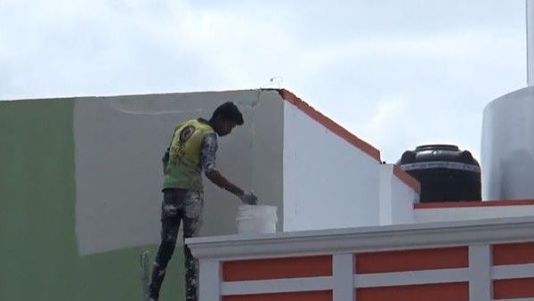 ಹಿಂದೂ ಪರ ಸಂಘಟನೆ ಪ್ರತಿಭಟನೆ: ಕಲಬುರಗಿ ರೈಲು ನಿಲ್ದಾಣದ ಗೋಡೆಗೆ ಬಿಳಿ ಬಣ್ಣ