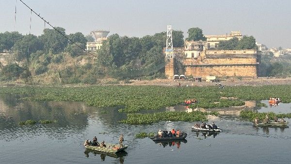 ಮೊರ್ಬಿ ಸೇತುವೆ ದುರಂತ: ಒರೆವಾ ಸಮೂಹದ ಅಜಂತಾ ಕಂಪನಿಗೆ ಗುಜರಾತ್ ಹೈಕೋರ್ಟ್ ನೋಟಿಸ್