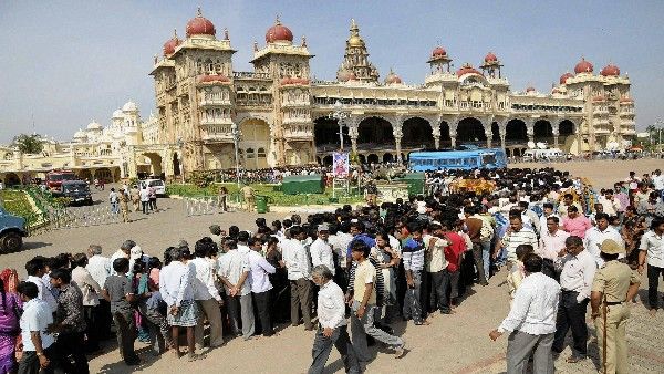ಸಂಭ್ರಮಾಚರಣೆಗೆ ಮೈಸೂರಿನಲ್ಲಿರುವ ಹೋಟೆಲ್‌ಗಳು ಭಾಗಶ: ಭರ್ತಿ