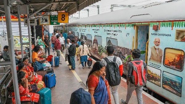 ಅಮೃತ್ ಭಾರತ್ ನಿಲ್ದಾಣ ಯೋಜನೆ: 1,000 ಸಣ್ಣ ನಿಲ್ದಾಣಗಳನ್ನು ನವೀಕರಿಸಲು ರೈಲ್ವೆ ಸಚಿವಾಲಯ ನಿರ್ಧಾರ