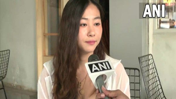 ಮುಂಬೈ: ದಕ್ಷಿಣ ಕೊರಿಯಾದ ಮಹಿಳಾ ಯೂಟ್ಯೂಬರ್‌ಗೆ ರಸ್ತೆಯಲ್ಲೇ ಕಿರುಕುಳ