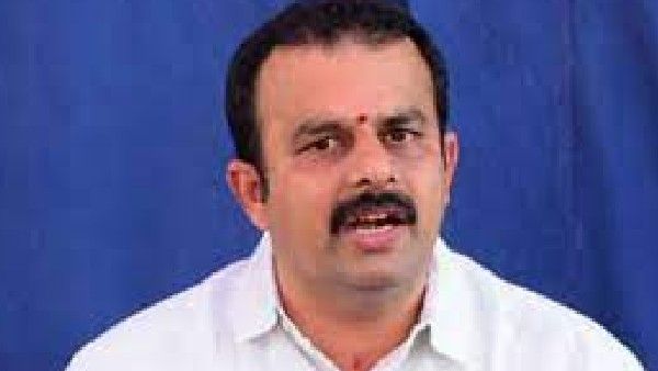 Power Tariffs : ಗ್ರಾಹಕರ ಮೇಲಿನ ಹೊರೆ ಇಂಧನ ದರ ಇಳಿಕೆಗೆ ಸುನೀಲ್ ಕುಮಾರ್ ಸೂಚನೆ