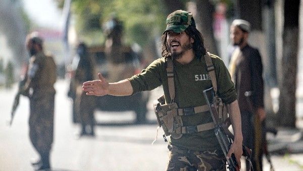 ವಾಯುವ್ಯ ಪಾಕಿಸ್ತಾನದ ಪೊಲೀಸ್ ಠಾಣೆ ಮೇಲೆ ತಾಲಿಬಾನ್ ದಾಳಿ