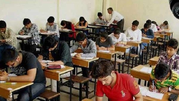 Karnataka TET Result 2022: ಕರ್ನಾಟಕ ಶಿಕ್ಷಕರ ಅರ್ಹತಾ ಪರೀಕ್ಷೆ ಫಲಿತಾಂಶ ಪ್ರಕಟ: ದಿನಾಂಕ, ವೆಬ್‌ಸೈಟ್‌ ವಿವರ ಇಲ್ಲಿದೆ