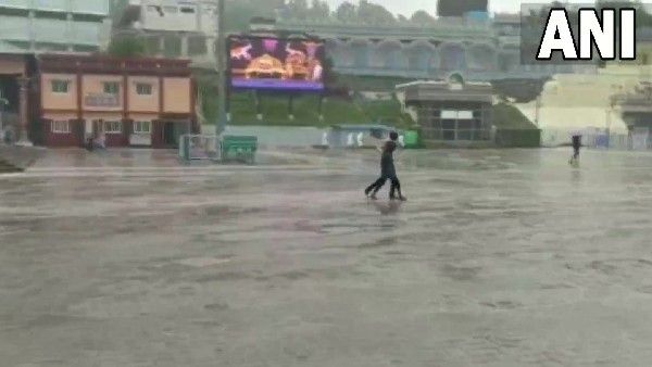 Cyclone Mandous: ತಿರುಪತಿ, ತಿರುಮಲದಲ್ಲಿ ಭಾರೀ ಮಳೆ