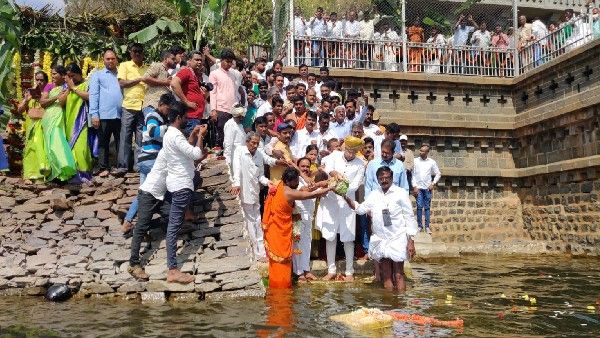 Vani Vilas Sagara: ಜಲಾಶಯಕ್ಕೆ ಬಾಗಿನ ಅರ್ಪಿಸಿದ ಮೈಸೂರಿನ ಮಹಾರಾಜ ಯದುವೀರ್ ದತ್ತ ಒಡೆಯರ್‌