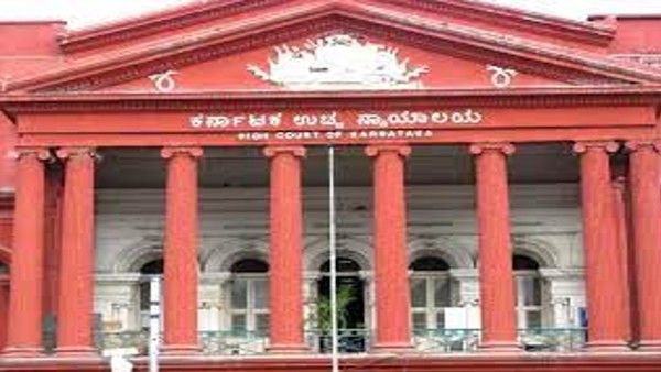 25ನೇ ವಯಸ್ಸಿಗೆ ಸಿವಿಲ್ ಕೋರ್ಟ್‌ನ ನ್ಯಾಯಾಧೀಶೆಯಾಗಿ ಬಂಗಾರಪೇಟೆಯ ಗಾಯತ್ರಿ ಆಯ್ಕೆ