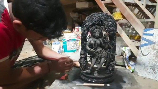 National Youth Day 2023 : ಪ್ರಧಾನಿಗೆಂದೇ ವಿಶೇಷ ಉಡುಗೊರೆ ತಯಾರಿಸಿದ ಧಾರವಾಡದ ಯುವ ಕಲಾವಿದ