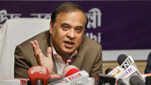 ಶಾರುಖ್ ಖಾನ್ ಯಾರು? ಎಂದು ಪ್ರಶ್ನಿಸಿ, ನಂತರ ಪಠಾಣ್ ಚಿತ್ರಕ್ಕೆ ತೊಂದರೆಯಾಗದು ಎಂದು ಭರವಸೆ ನೀಡಿದ ಅಸ್ಸಾಂ ಸಿಎಂ!