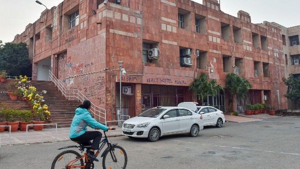 PM Modi BBC Documentary: JNUನಲ್ಲಿ ಮೋದಿ ಸಾಕ್ಷ್ಯಚಿತ್ರ ಪ್ರದರ್ಶನ ತಡೆಹಿಡಿಯಲು ವಿದ್ಯುತ್, ಇಂಟರ್‌ನೆಟ್ ಸ್ಥಗಿತ