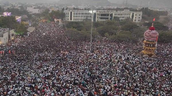 Gavisiddeshwara Jatra : ಅದ್ಧೂರಿಯಾಗಿ ಸಂಪನ್ನಗೊಂಡ ಗವಿಸಿದ್ದೇಶ್ವರ ಜಾತ್ರೆ: ಲಕ್ಷಾಂತರ ಭಕ್ತರು ಭಾಗಿ