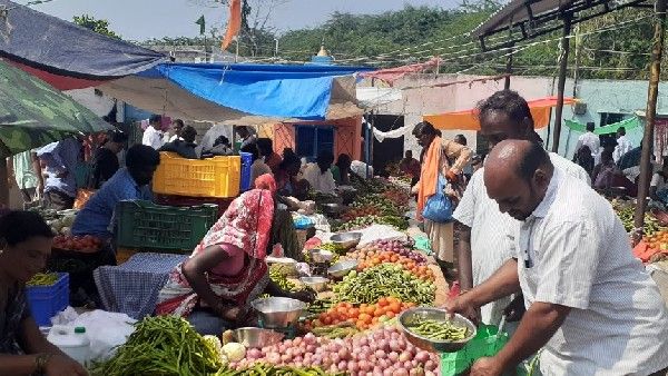 ಸಂಕ್ರಾಂತಿ ಸಂಭ್ರಮಕ್ಕೆ ಭರ್ಜರಿ ತಯಾರಿ: ತರಕಾರಿ, ರೊಟ್ಟಿಗಳಿಗೆ ಹೆಚ್ಚಿದ ಬೇಡಿಕೆ