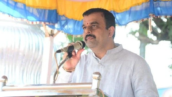 ಇದೇ ನನ್ನ ಕೊನೆಯ ಚುನಾವಣೆ ಎಂದು ಎಷ್ಟು ಬಾರಿ ನುಡಿದಿರಿ, ಎಷ್ಟು ಬಾರಿ ತಪ್ಪಿದಿರಿ ? ಸಿದ್ದುಗೆ ಸುನೀಲ್ ಕುಮಾರ್ ಪ್ರಶ್ನೆ