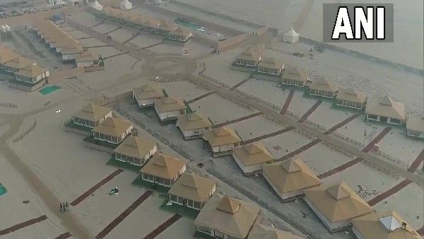 ವಾರಣಾಸಿಯಲ್ಲಿ ಟೆಂಟ್ ಸಿಟಿ ಉದ್ಘಾಟಿಸಿದ ಪ್ರಧಾನಿ ಮೋದಿ, ಇದರ ವಿಶೇಷತೆ