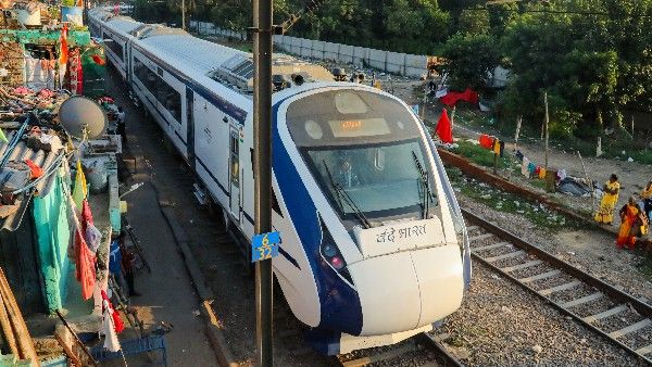 Vande Bharat Express: ದೆಹಲಿ ಜೈಪುರ ಸಂಪರ್ಕಿಸುವ ರಾಜಸ್ಥಾನದ ಮೊದಲ ವಂದೇ ಭಾರತ್ ಎಕ್ಸ್‌ಪ್ರೆಸ್, ವಿವರಗಳು