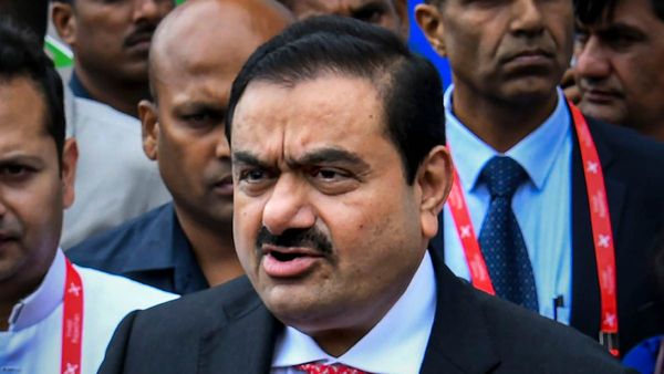 ಶ್ರೀಮಂತರ ಪಟ್ಟಿಯಲ್ಲಿ 3 ರಿಂದ 38 ನೇ ಸ್ಥಾನಕ್ಕಿಳಿದ ಗೌತಮ್‌ ಅದಾನಿ- ದಿವಾಳಿಯತ್ತ ಭಾರತದ ಸಿರಿವಂತ? ವರದಿ, ವಿವರ