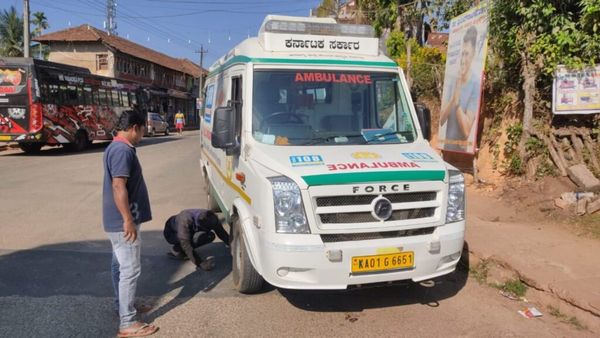 ಹಳುವಳ್ಳಿಯ ರಸ್ತೆ ಮಧ್ಯೆ ಎರಡ್ಮೂರು ಬಾರಿ ಕೆಟ್ಟುನಿಂತ ಆ್ಯಂಬುಲೆನ್ಸ್‌, ತುಂಬು ಗರ್ಭಿಣಿಯ ನರಳಾಟ, ಭುಗಿಲೆದ್ದ ಜನಾಕ್ರೋಶ