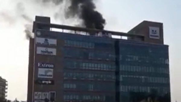 ಬೆಂಗಳೂರಿನ ಜಕ್ಕೂರು ಕಾಂಪ್ಲೆಕ್ಸ್‌ನಲ್ಲಿ ಬೆಂಕಿ: ವಿಡಿಯೋ