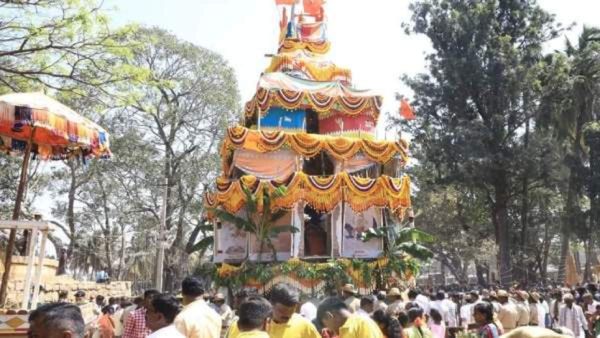 ನಂದಿಯಲ್ಲಿ ಅದ್ಧೂರಿ ಬ್ರಹ್ಮ ರಥೋತ್ಸವ, ಜಾತ್ರೆಗೆ ಮೆರಗು ನೀಡಿದ ಕಲಾ ತಂಡಗಳು