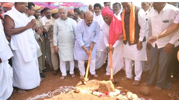 ನೇಕಾರ ಸಮುದಾಯದ ಅಭಿವೃದ್ಧಿಗೆ ನಿಗಮ ಸ್ಥಾಪನೆಗೆ ನಿರ್ಧಾರ: ಬೊಮ್ಮಾಯಿ