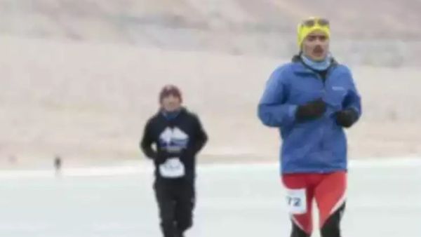 ಹೆಪ್ಪುಗಟ್ಟಿದ ಪಾಂಗಾಂಗ್ ಸರೋವರ ಓಟದ ಸ್ಪರ್ಧೆಯಲ್ಲಿ ವಿಶ್ವದಾಖಲೆ ಬರೆದ ಬೆಂಗಳೂರಿಗರು!